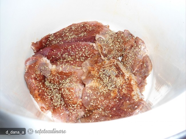 Friptura de Carne de Porc Marinata in Bere