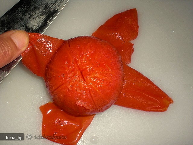 Salata de Vinete cu Topping de Rosii si Ardei Copti