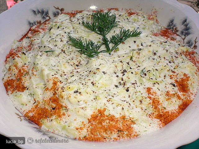 Salata Gustoasa de Dovlecel