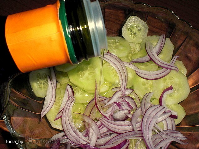 Salata de Castraveti