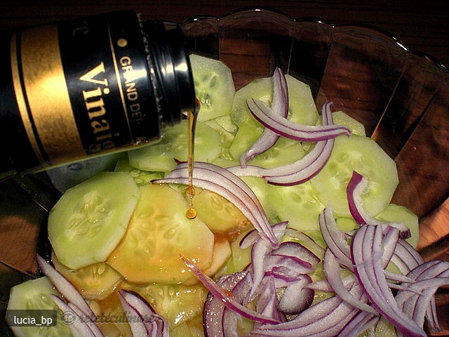 Salata de Castraveti