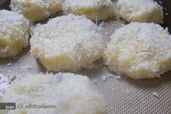 Placintele de Malai cu Ciuperci si Cascaval