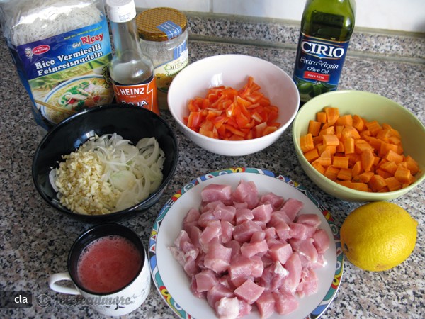Noodles cu Carne de Porc