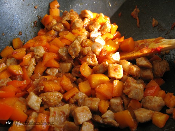 Noodles cu Carne de Porc