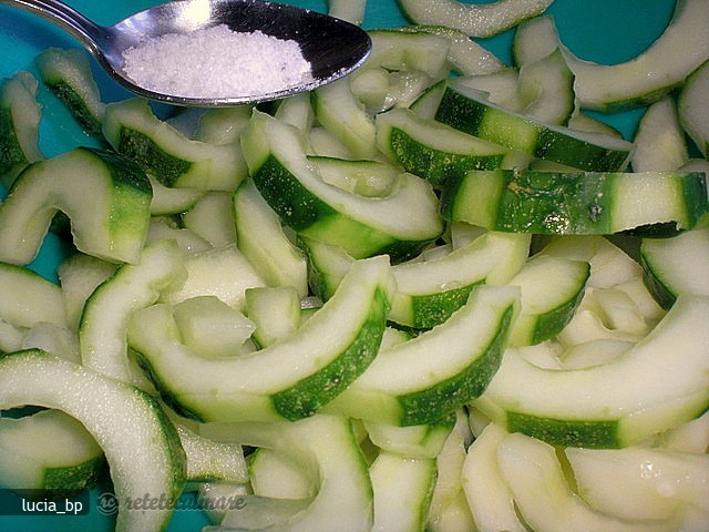Altfel de Salata din Castraveti