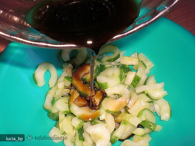 Altfel de Salata din Castraveti