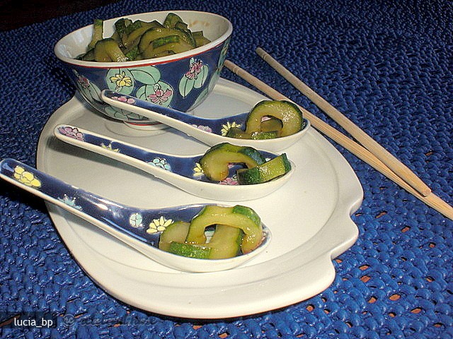 Altfel de Salata din Castraveti