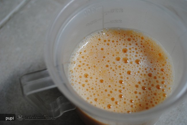 Smoothie cu Piersici si Mure