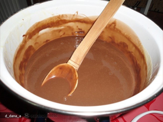 Tort `Mousse Au Chocolat`