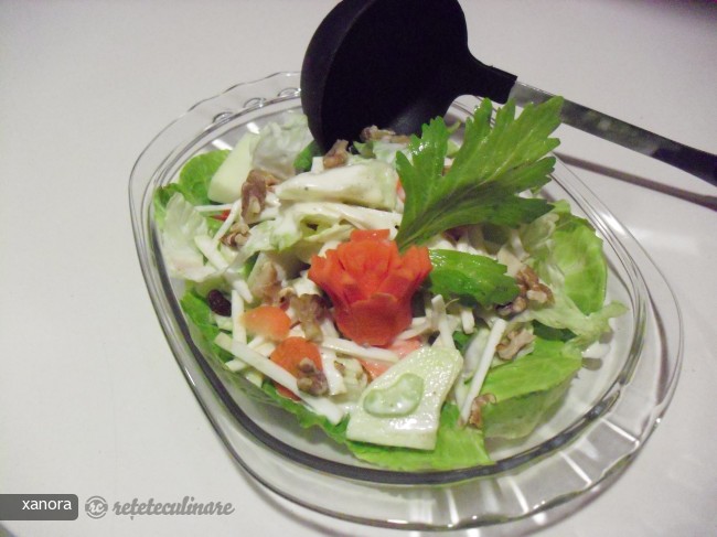 Salata Waldorf - Varianta Imbunatatita