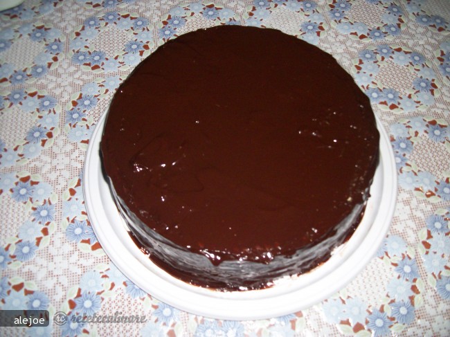 Mud Cake sau Tort cu Multa Ciocolata