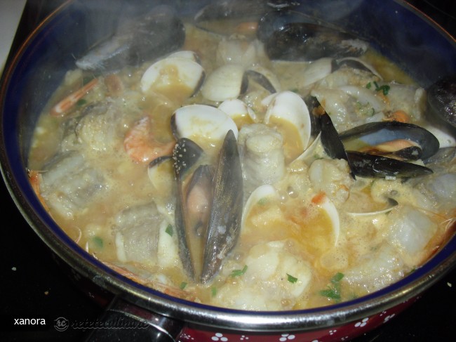 Peste Unditar cu Fructe de Mare