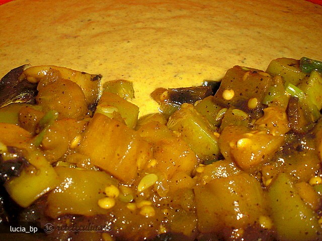 Chiftelute de Vinete, Dovlecei si Ciuperci cu Relish