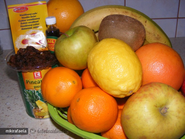 Salata `mea` de Fructe