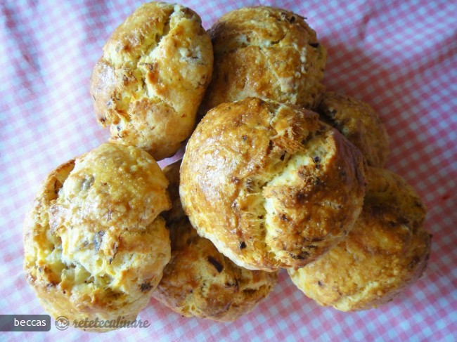 Scones cu Morcov si Gorgonzola