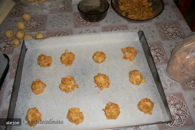 Biscuiti cu Ciocolata, Nuci si Cereale