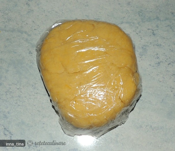 Tarta cu Trandafiri din Mere