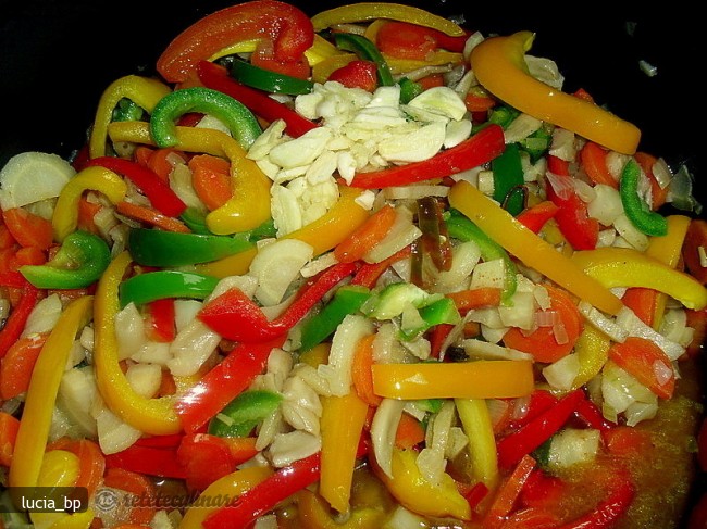Pui Vanatoresc- Pollo Alla Cacciatora