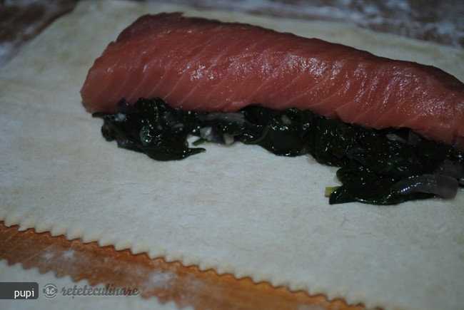 Somon in Crusta de Aluat de Foietaj