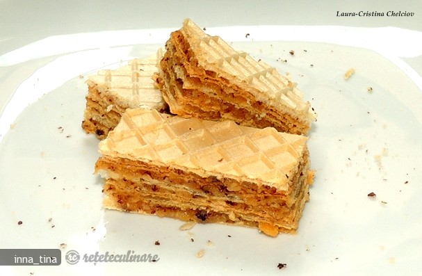 Napolitane cu Alune Macinate, Biscuiti si Dulce de Leche