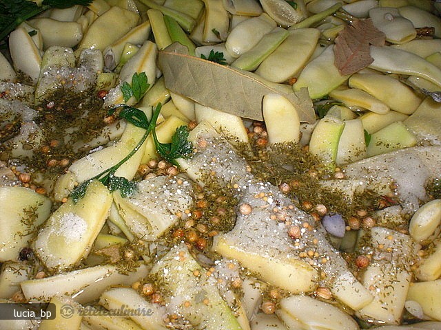 Fasole Verde la Borcan