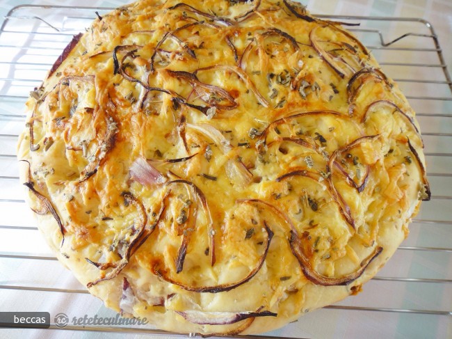 Focaccia cu Ceapa si Gouda