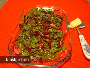 Salata Calda din Frunze de Sfecla Mangold