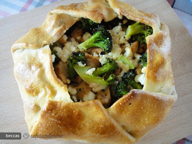 Tarte cu Broccoli, Feta si Pui Marinat cu Cajun