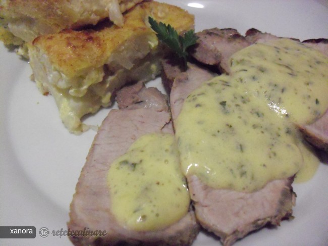 Muschi de Porc cu Tarhon si Alte Mirodenii