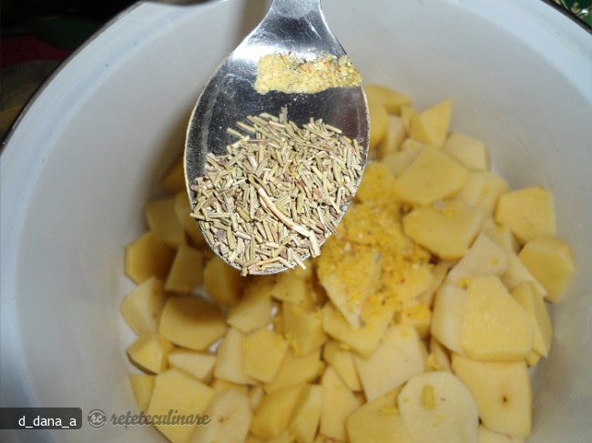 Salata de Cartofi cu Ceapa Oparita si Aroma de Lamaie