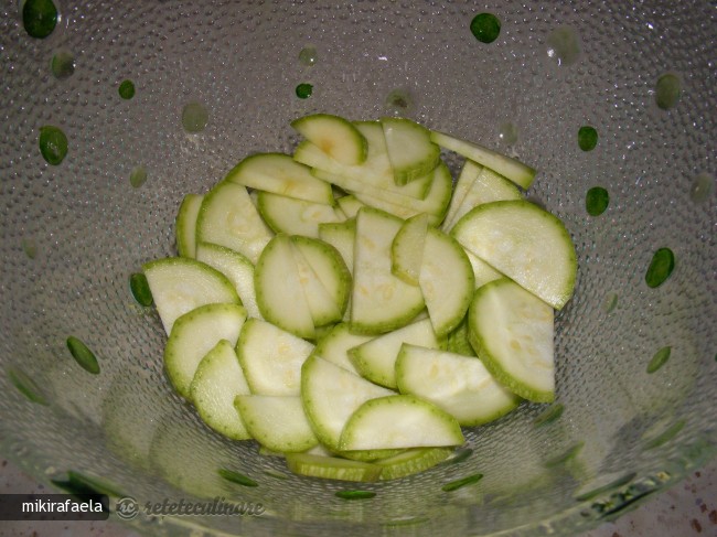 Salata de Ciuperci