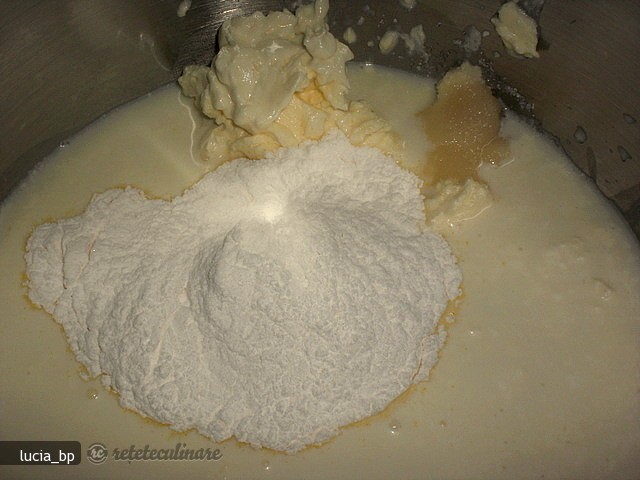Prajitura Cremoasa