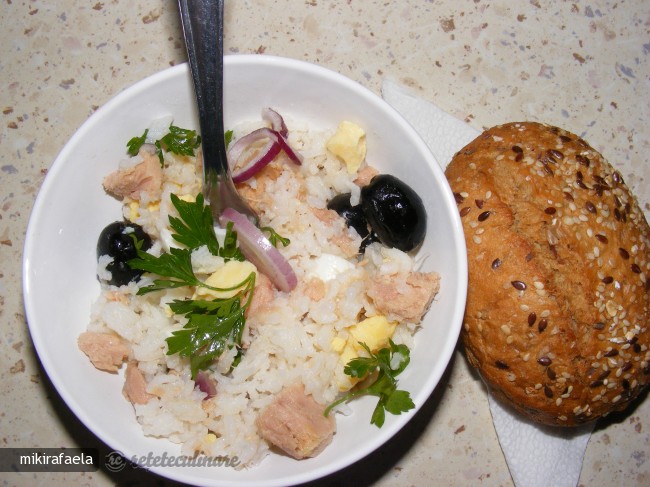 Salata de Orez cu Ton
