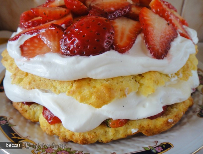 Shortcake cu Frisca, Mascarpone si Capsune