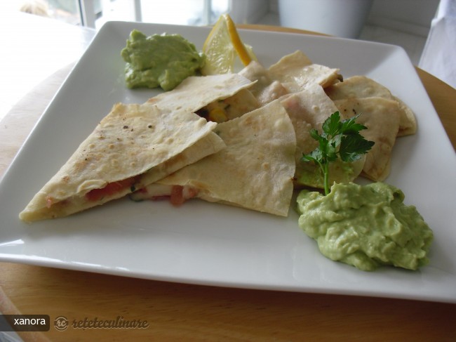 Quesadillas cu Dip de Avocado