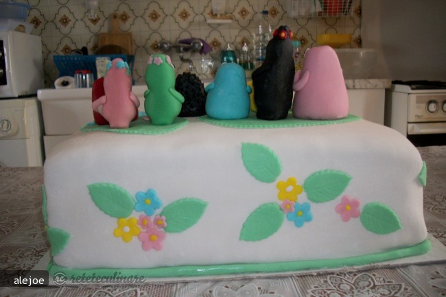 Fondant din Marshmellows (Pentru Acoperit Torturi si Modelat)