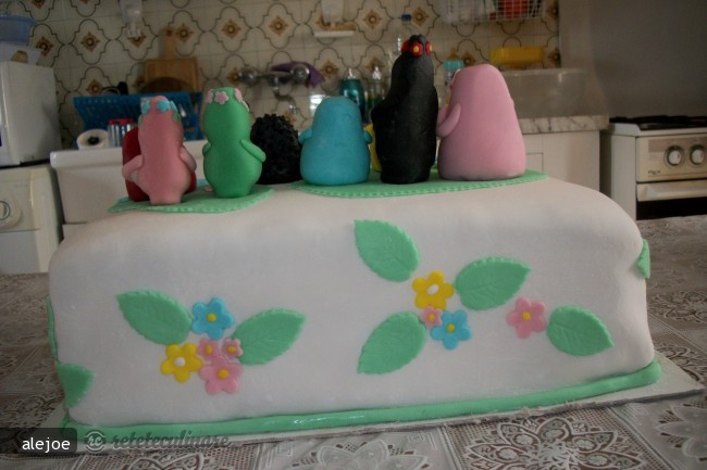 Fondant din Marshmellows (Pentru Acoperit Torturi si Modelat)