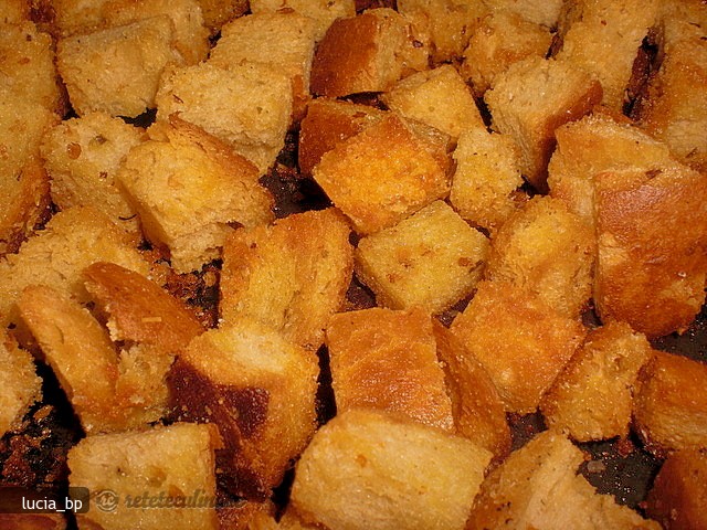 Crutoane Aromate cu Turmeric si Oregano