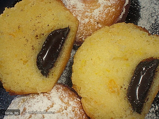 Muffins cu Ciocolata