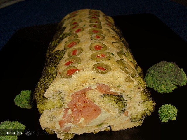 Rulada cu Somon Afumat si Crema de Unt