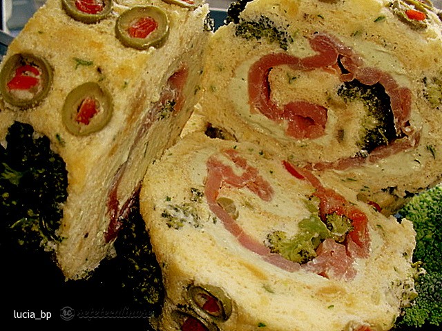 Rulada cu Somon Afumat si Crema de Unt