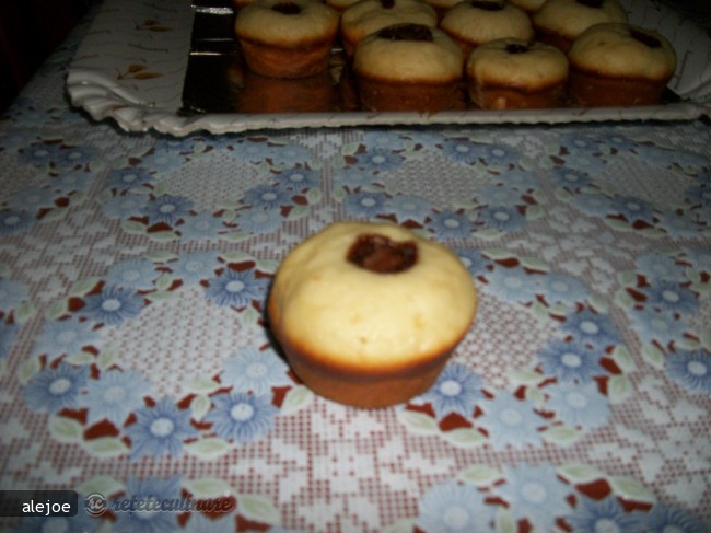 Muffins Ricotta si Ciocolata