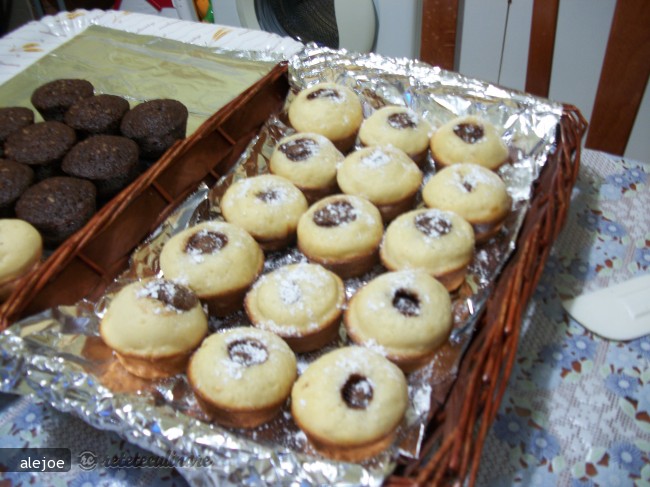 Muffins Ricotta si Ciocolata