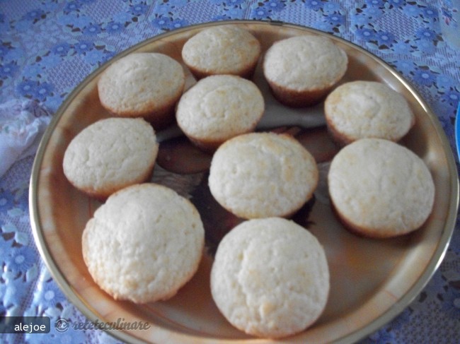 Muffins Ricotta si Lamaie