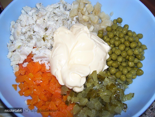 Salata de Legume cu Peste