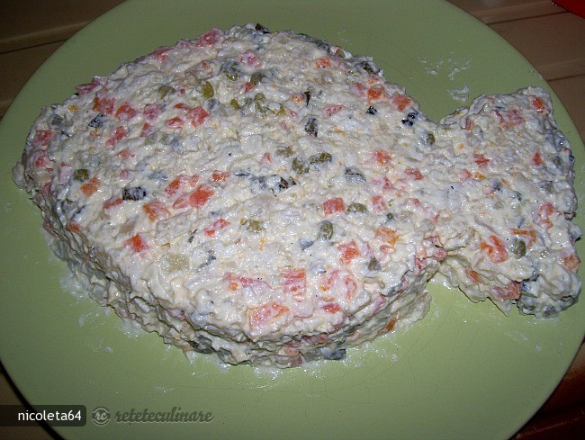 Salata de Legume cu Peste
