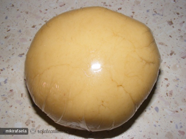 Mini-tarte cu Fructe