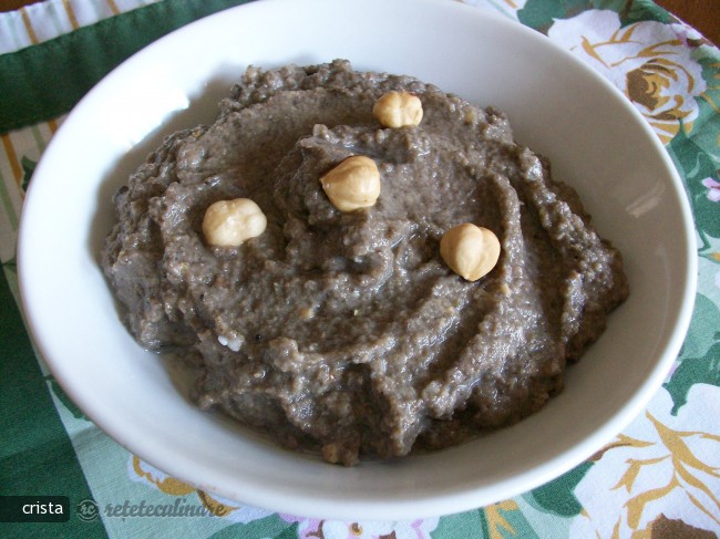 Pate de Ciuperci si Alune de Padure