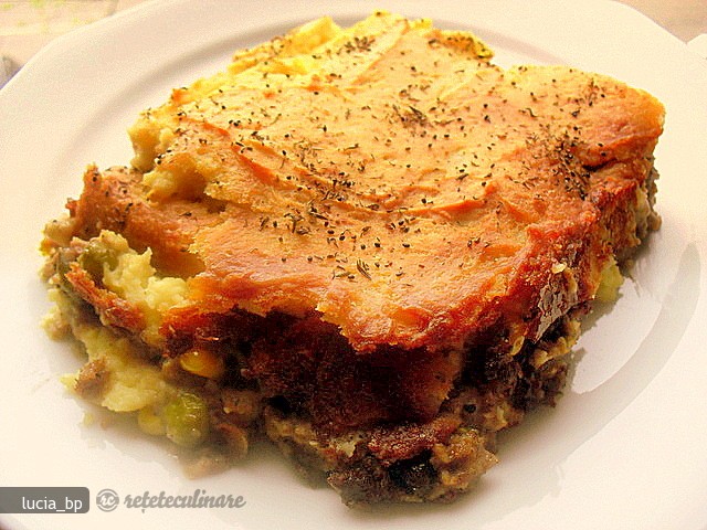 Pate Chinois (placinta cu Carne in Crusta de Cartofi Piure)