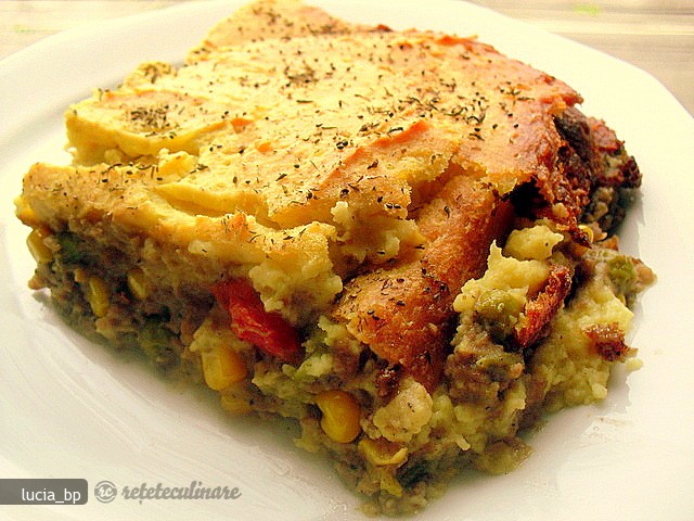 Pate Chinois (placinta cu Carne in Crusta de Cartofi Piure)